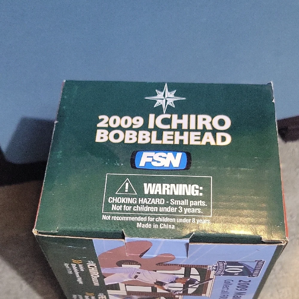 2009 Ichiro Bobblehead - Picture 5 of 7